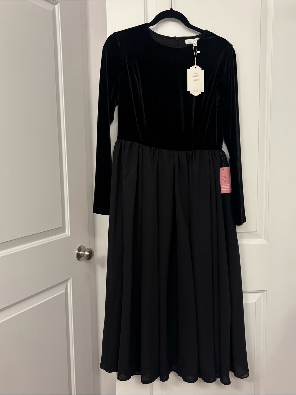 NWT Ivy City Co Symphony Dress